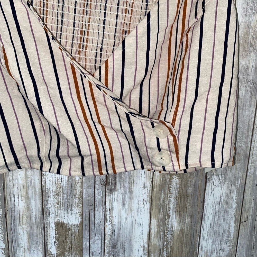 NWT Society Stitch Crop - Picture 3 of 5